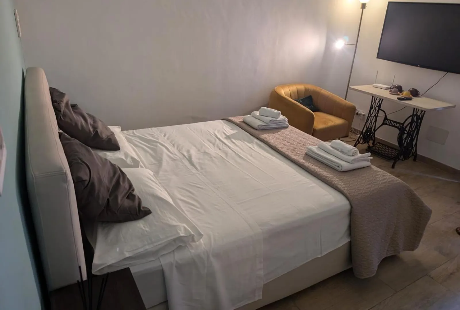 Bed & Breakfast N Amuri Room A Due Passi Del Mare Aci Castello
